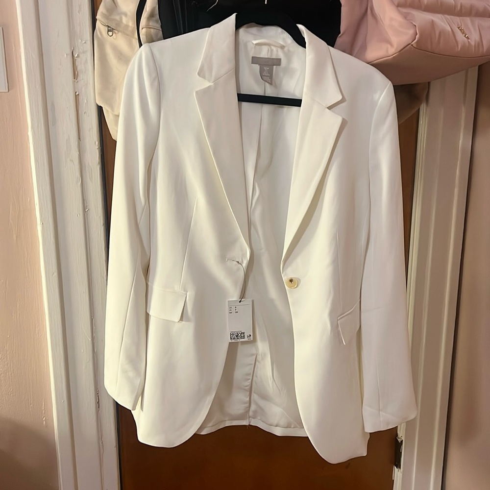 NWT H&M white blazed never worn, oversized, Size S
